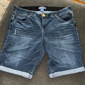 Democracy “Ab” Technology Blue Denim Distressed Bermuda Jean Shorts Size 20W